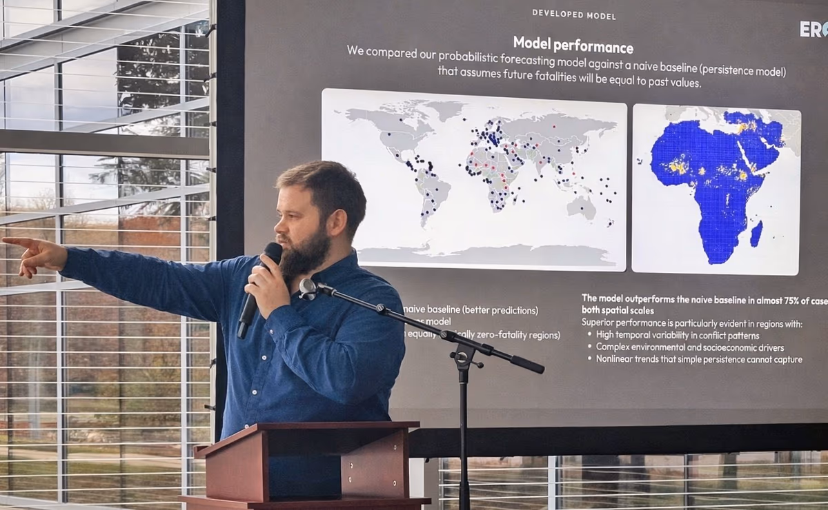 Saeed presenting Erode AI’s model performance results at the IDEaS Showcase in Ottawa